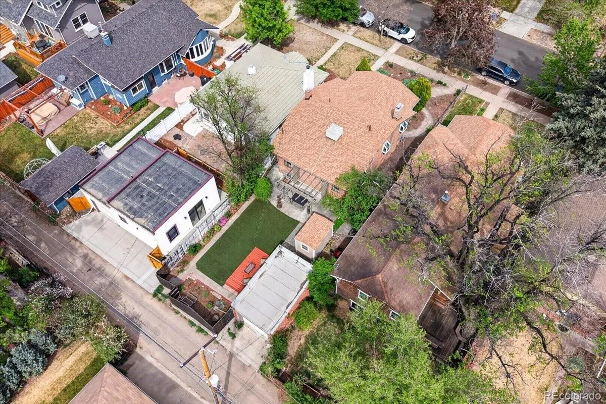 1331 Bellaire Street Denver CO 80220 MLS #REC4812414 05022026052029 1200 33