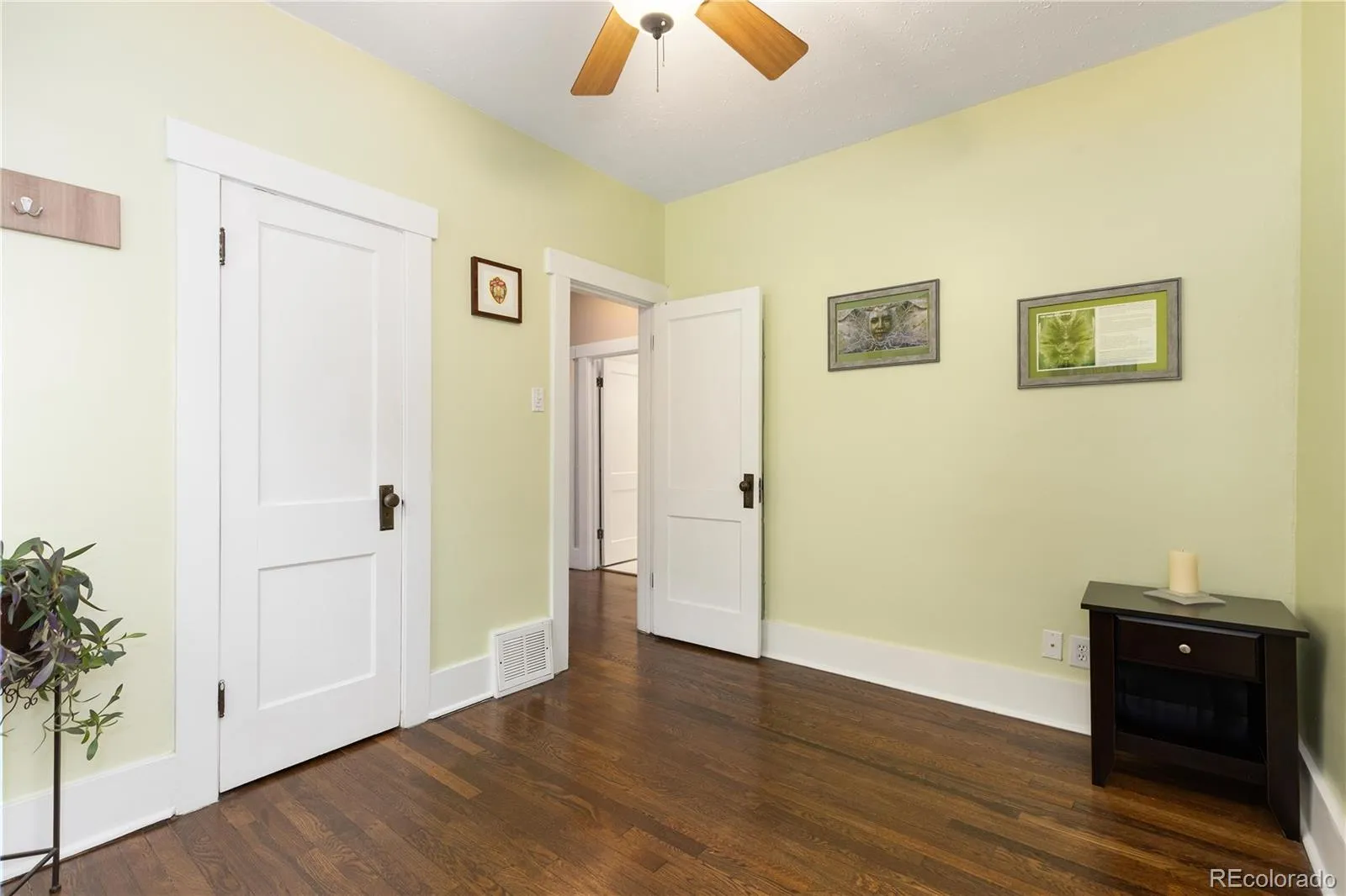 1331 Bellaire Street Denver CO 80220 MLS #REC4812414 05022026052029 1600 19