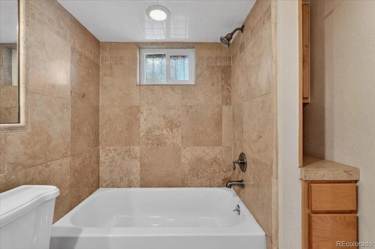 1331 Bellaire Street Denver CO 80220 MLS #REC4812414 06092026000349 1200 32
