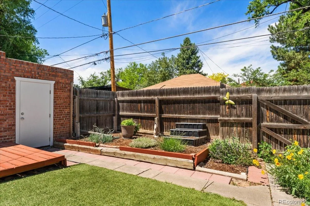 1331 Bellaire Street Denver CO 80220 MLS #REC4812414 06092026000349 1200 39