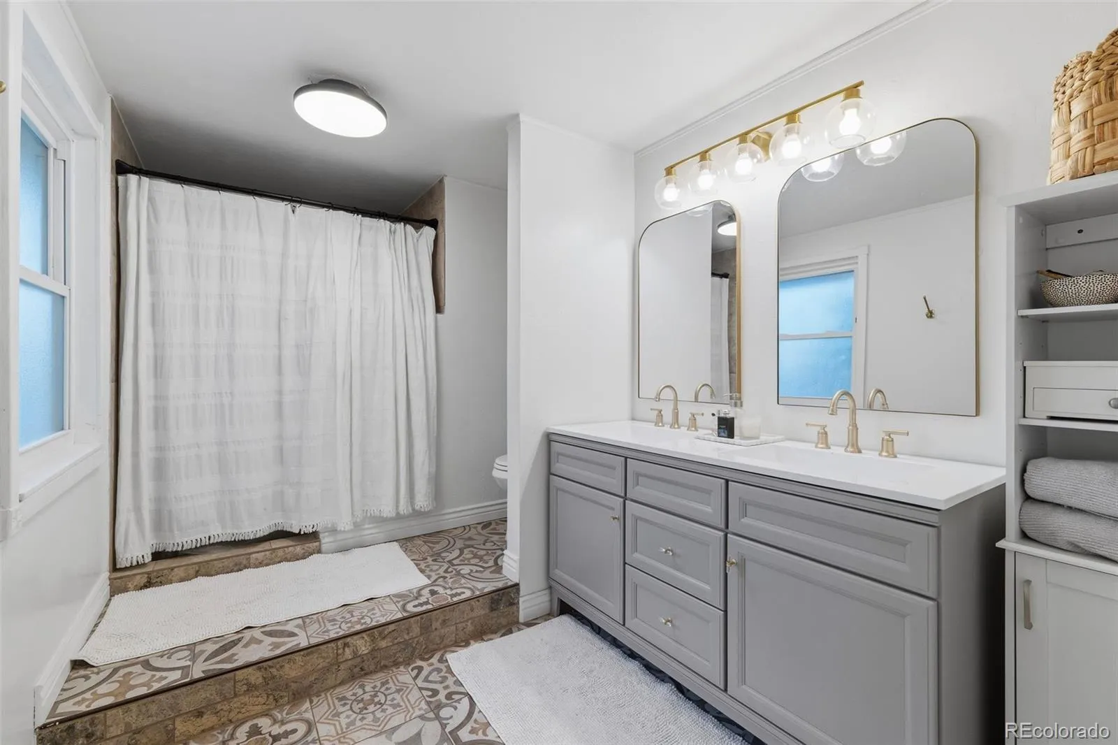 4179 E Peakview Circle Centennial CO 80121 MLS #REC4814297 05012026172624 1600 39