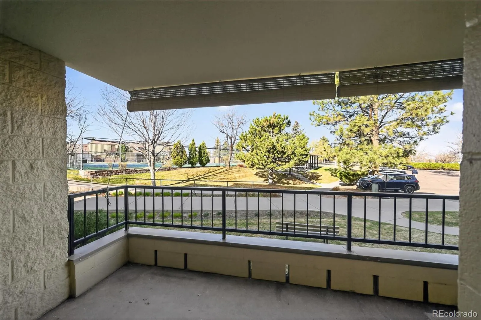 2868 S Heather Gardens Way #103 Aurora CO 80014 MLS #REC4815075 05252026040844 1600 24
