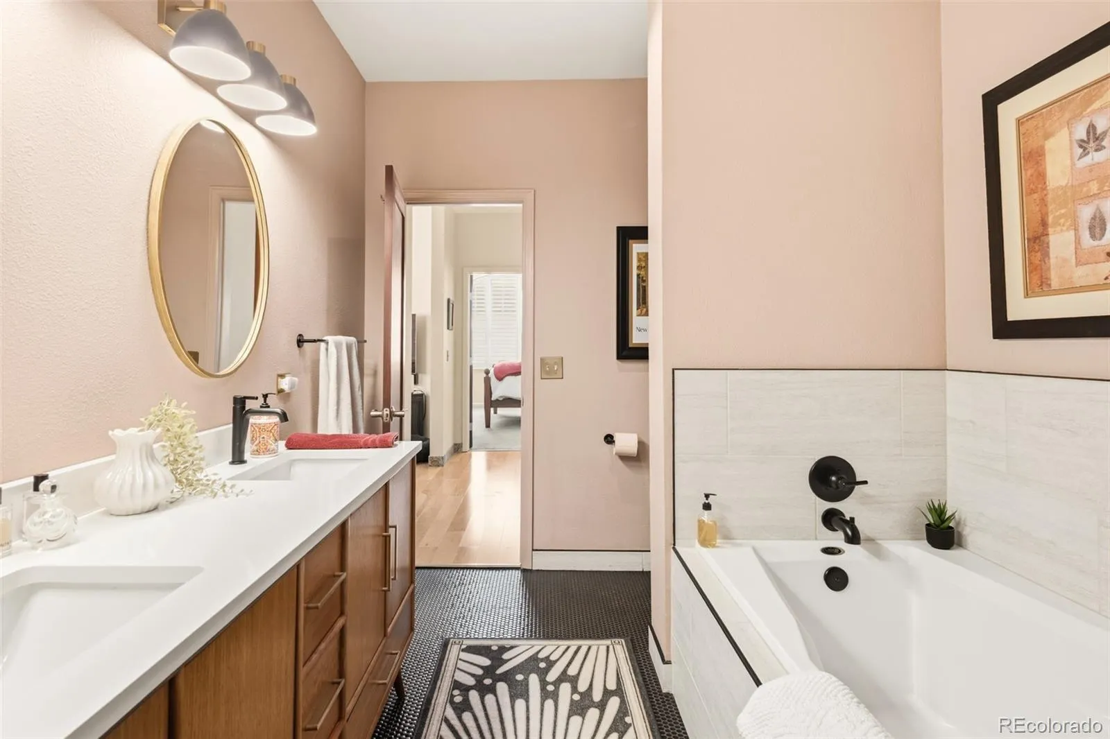 04072026230434 1600 23