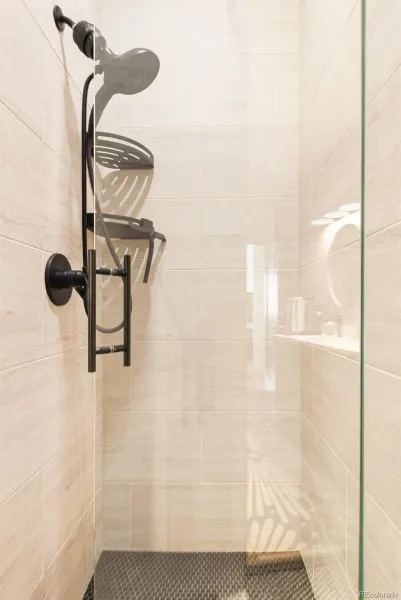 04072026230434 800 24