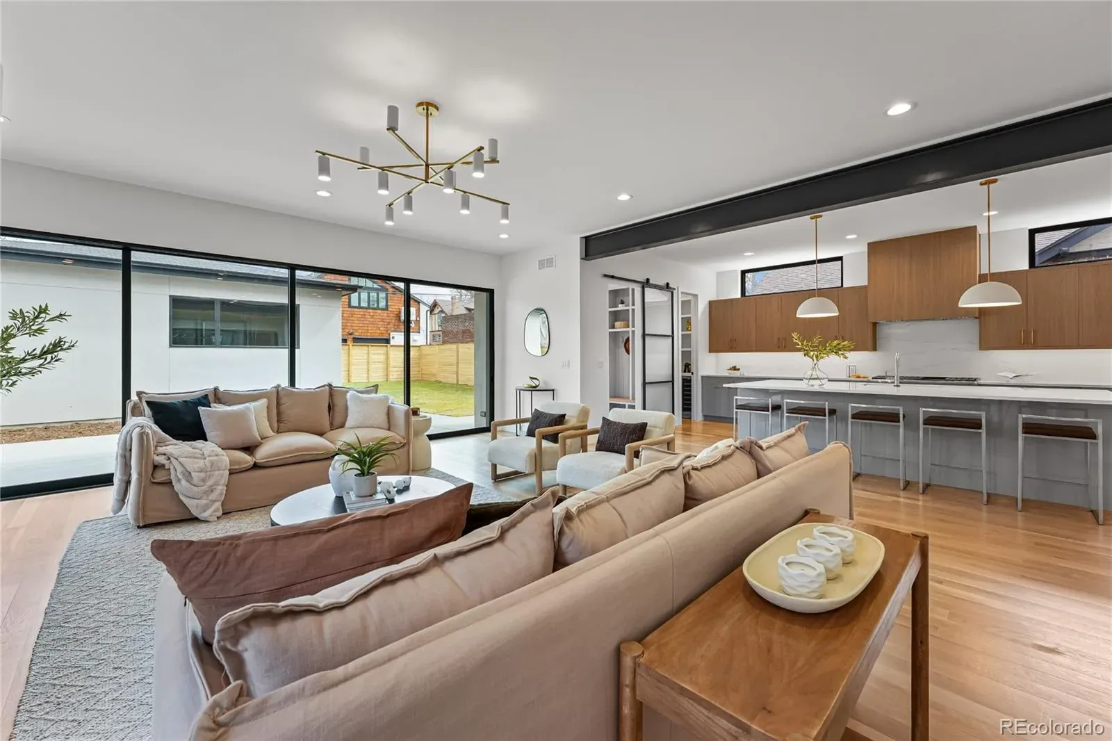 03272026000843 1600 16