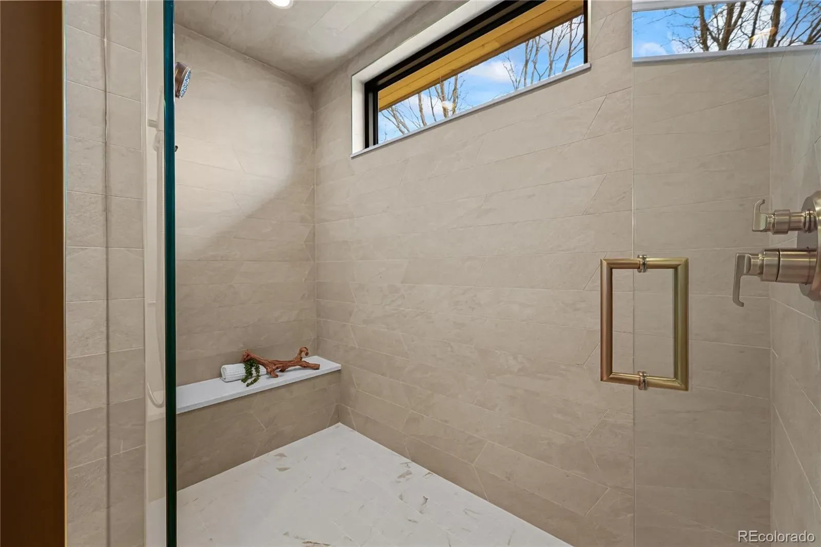 03272026000843 1600 26