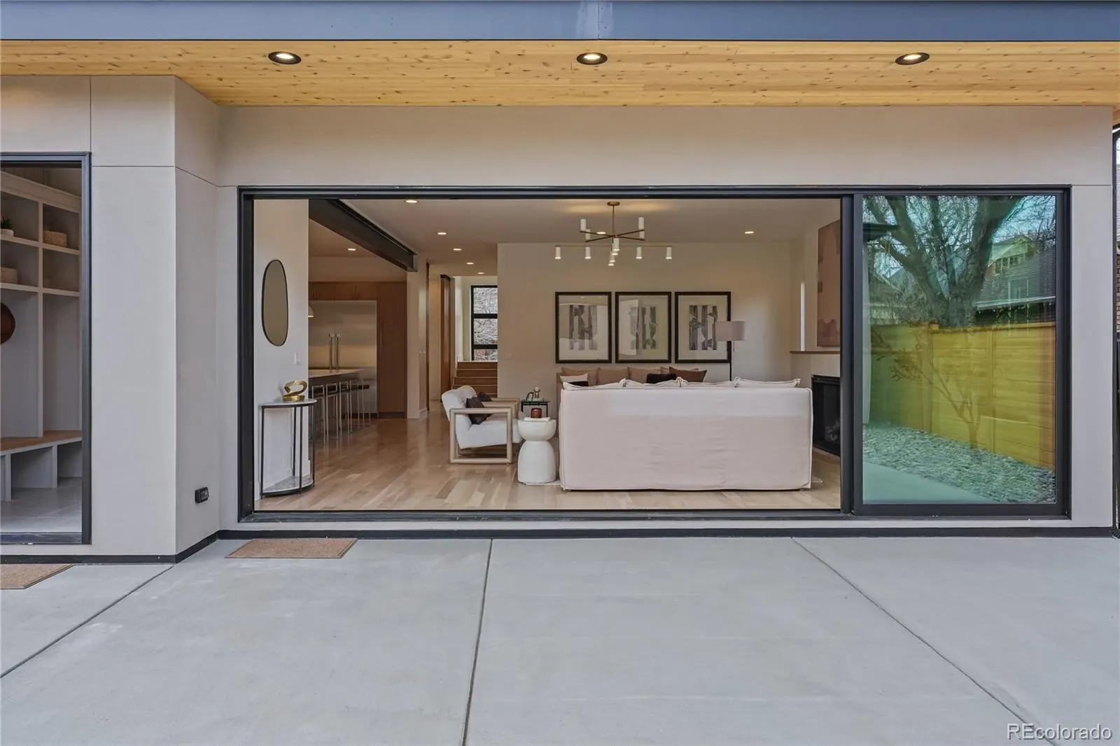 03272026000843 1600 35