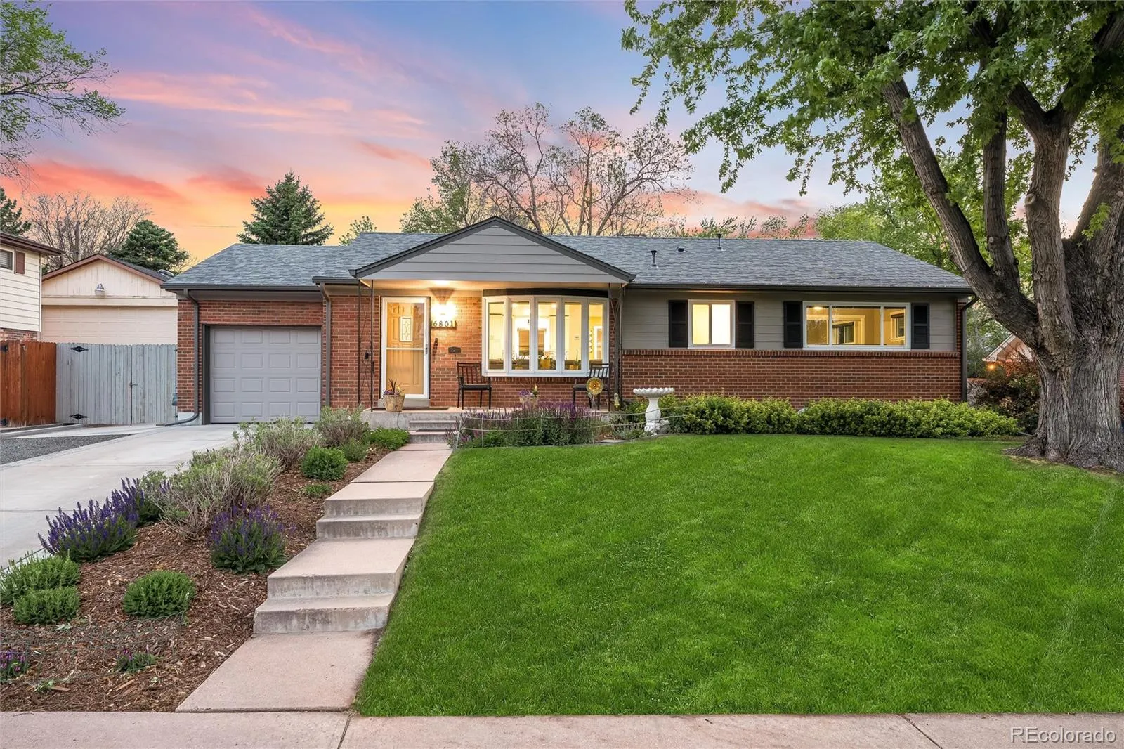 6801 S Marion W Circle Centennial CO 80122 MLS #REC4818861 05152026020726 1600 0