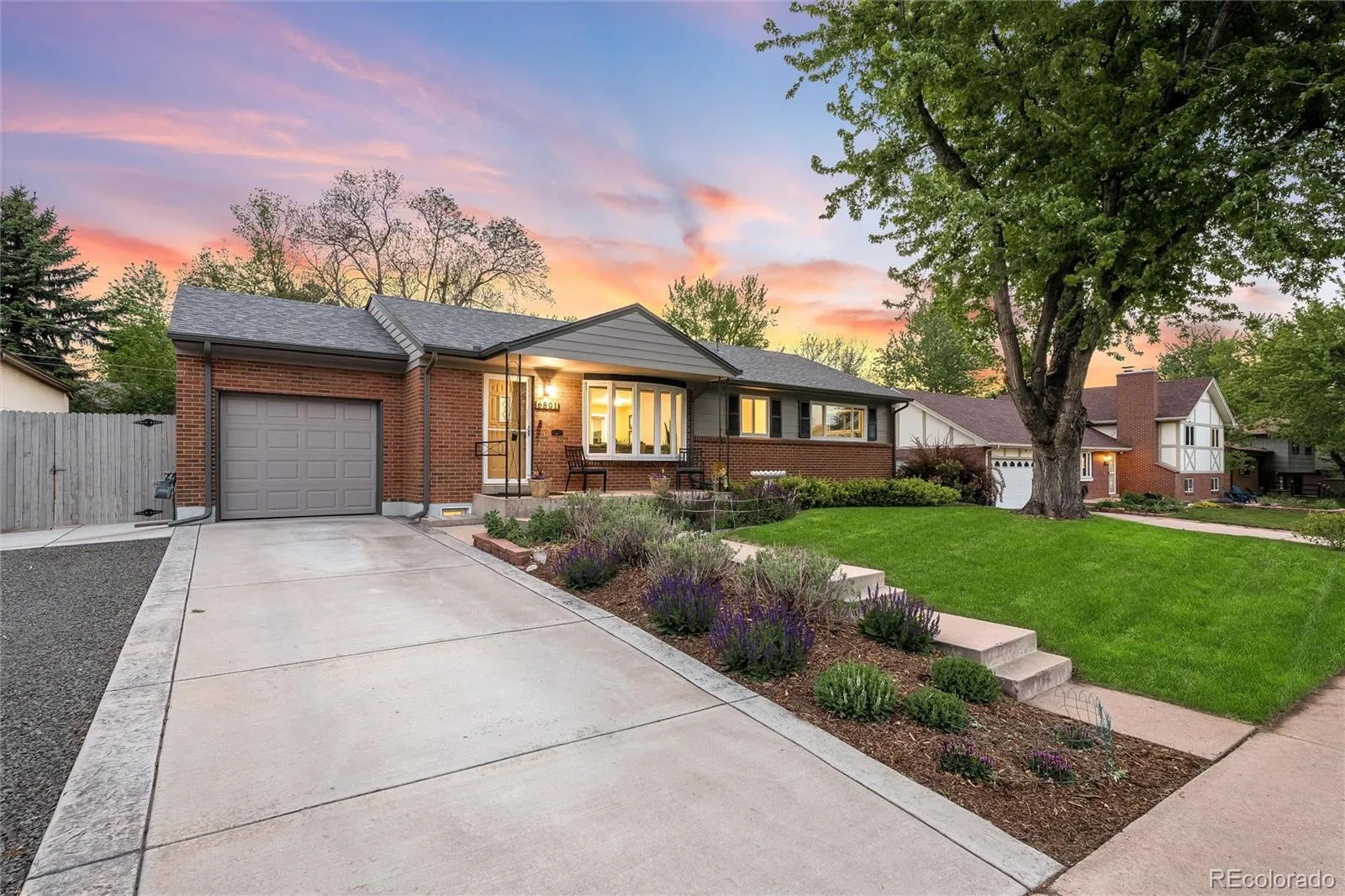 6801 S Marion W Circle Centennial CO 80122 MLS #REC4818861 05152026020726 1600 1