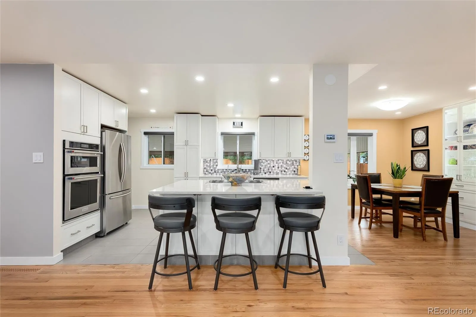 6801 S Marion W Circle Centennial CO 80122 MLS #REC4818861 05152026020726 1600 10