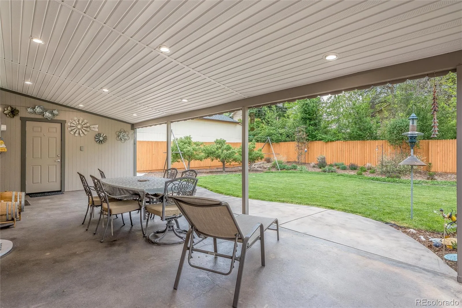 6801 S Marion W Circle Centennial CO 80122 MLS #REC4818861 05152026020726 1600 27