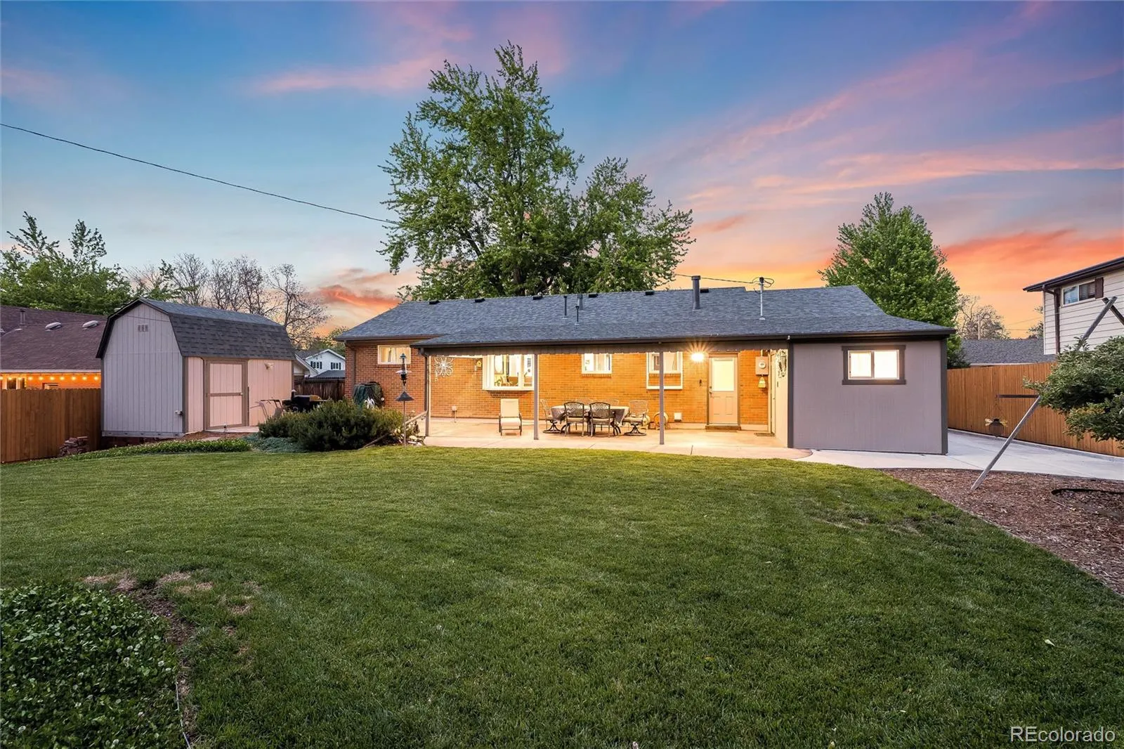 6801 S Marion W Circle Centennial CO 80122 MLS #REC4818861 05152026020726 1600 33