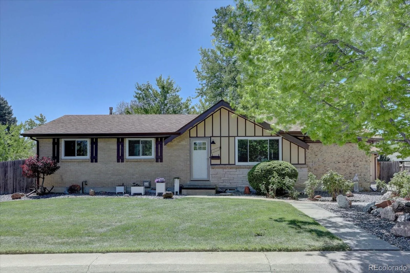 3630 W Saratoga Avenue Littleton CO 80123 MLS #REC4822599 05152026195607 1600 2