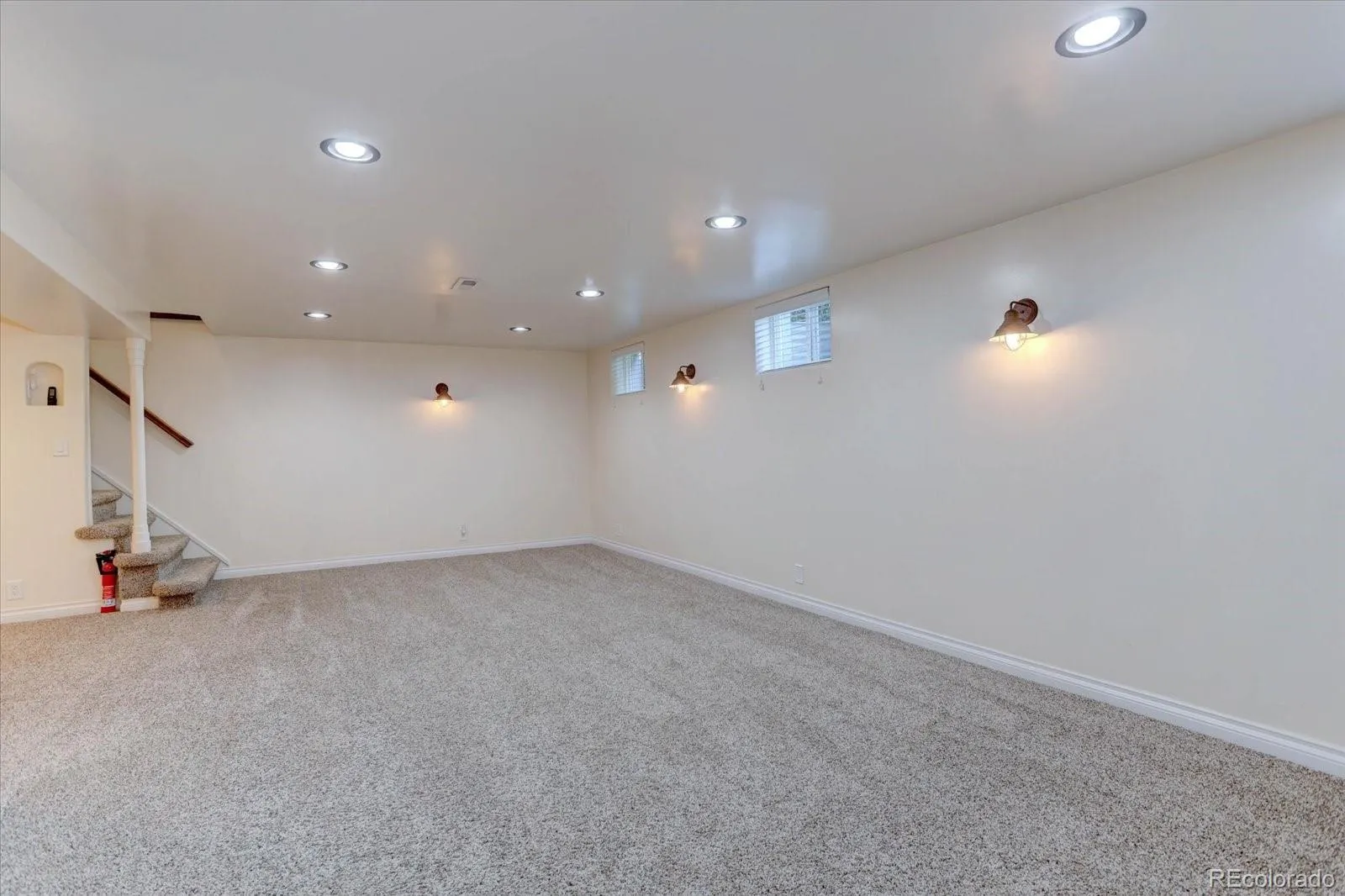 3630 W Saratoga Avenue Littleton CO 80123 MLS #REC4822599 05152026195607 1600 24
