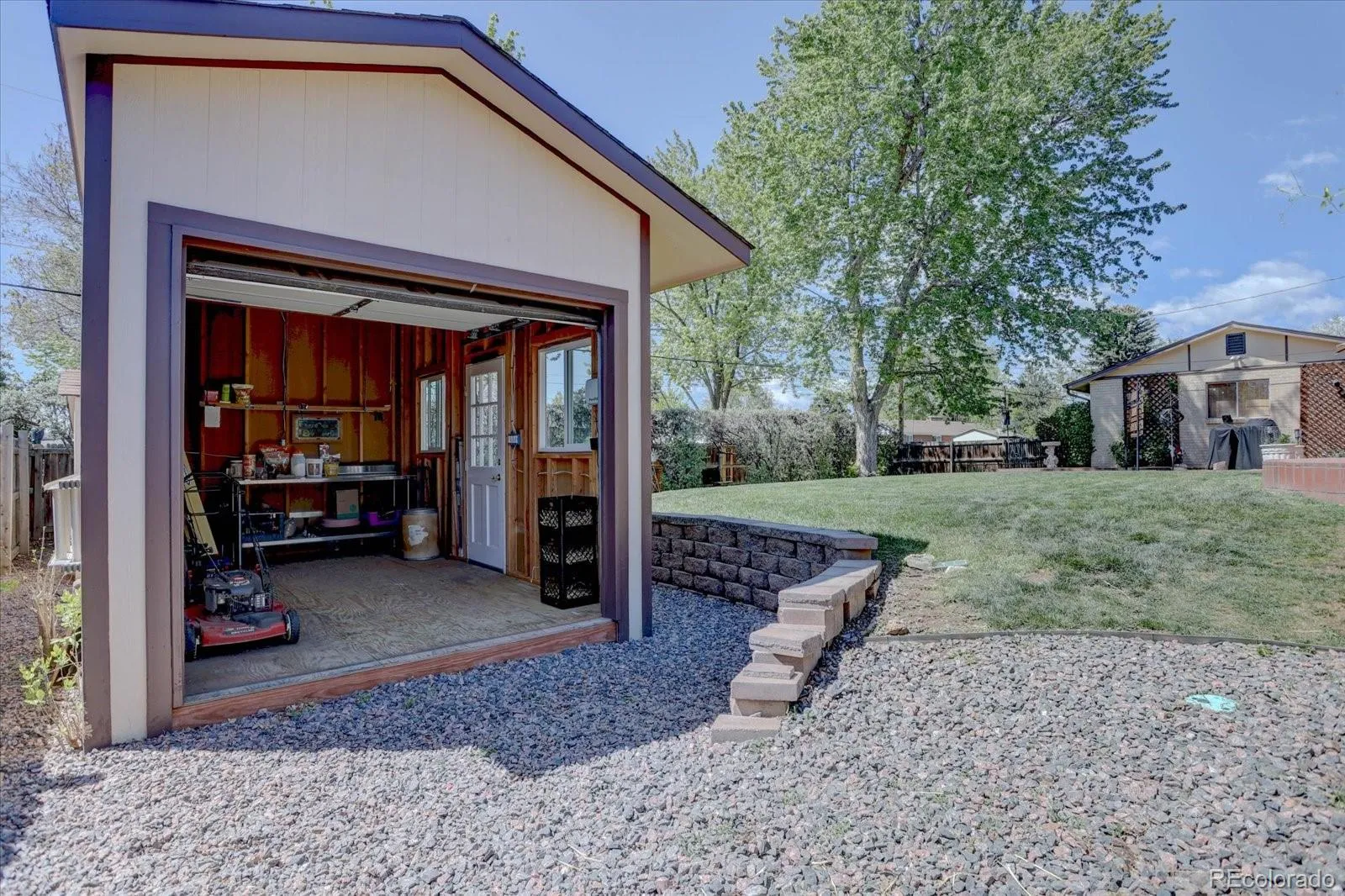 3630 W Saratoga Avenue Littleton CO 80123 MLS #REC4822599 05152026195607 1600 44