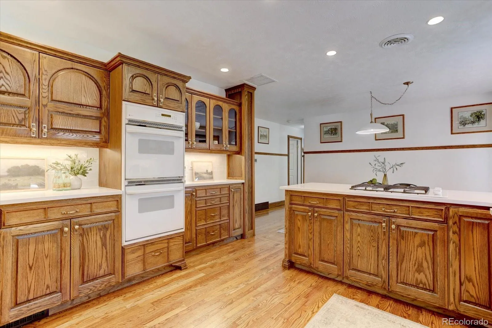 3630 W Saratoga Avenue Littleton CO 80123 MLS #REC4822599 05152026195607 1600 9