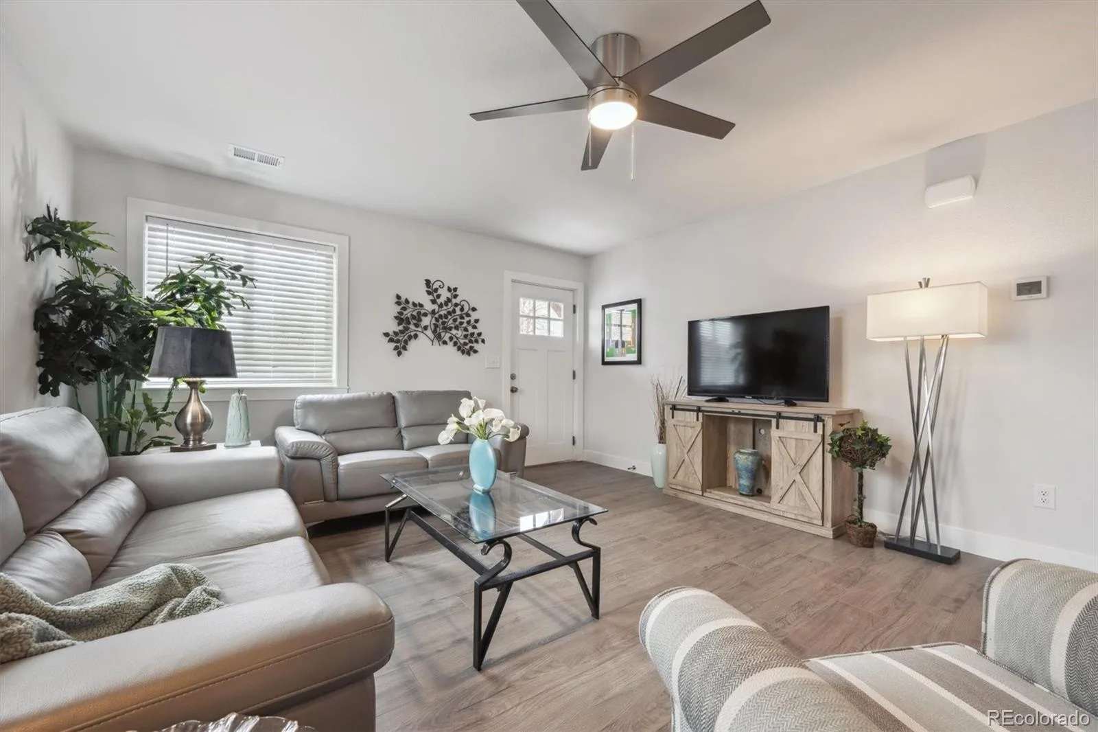 22 S Harlan Street Lakewood CO 80226 MLS #REC4823157 06082026234003 1600 3