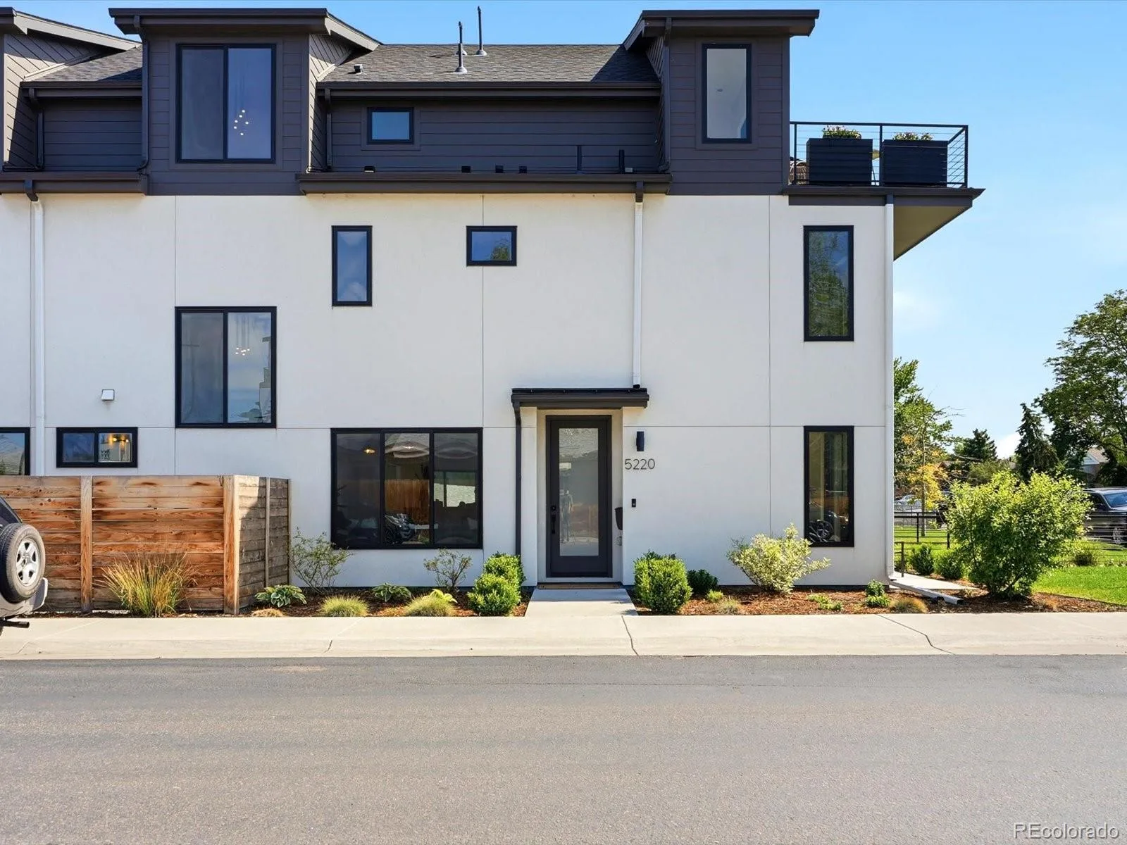 5220 W 22nd Avenue Edgewater CO 80214 | MLS #REC4827680 07302026235536 1600 31