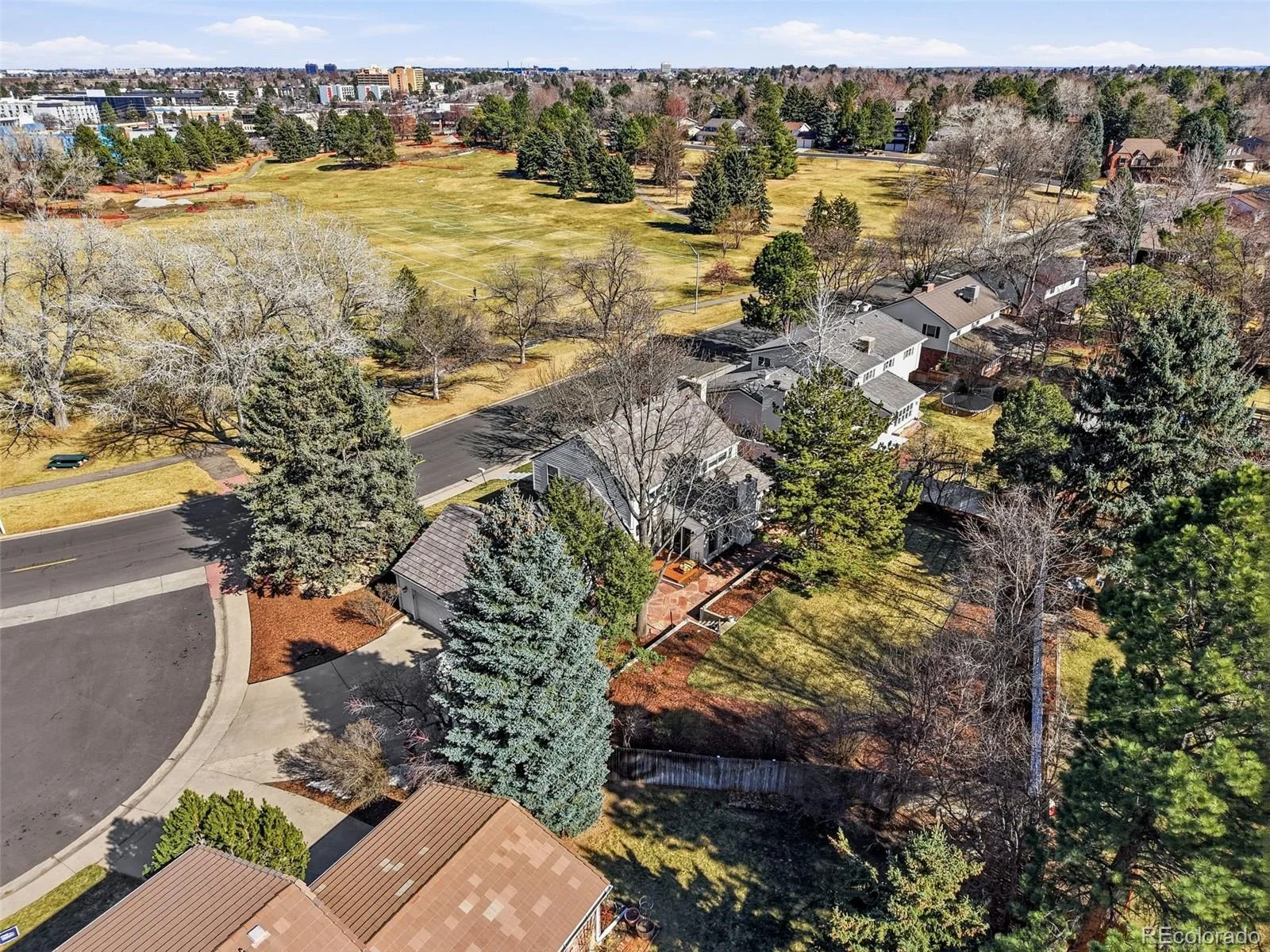 3565 S Oneida Way Denver CO 80237 MLS #REC4828370 06012026192026 1600 18