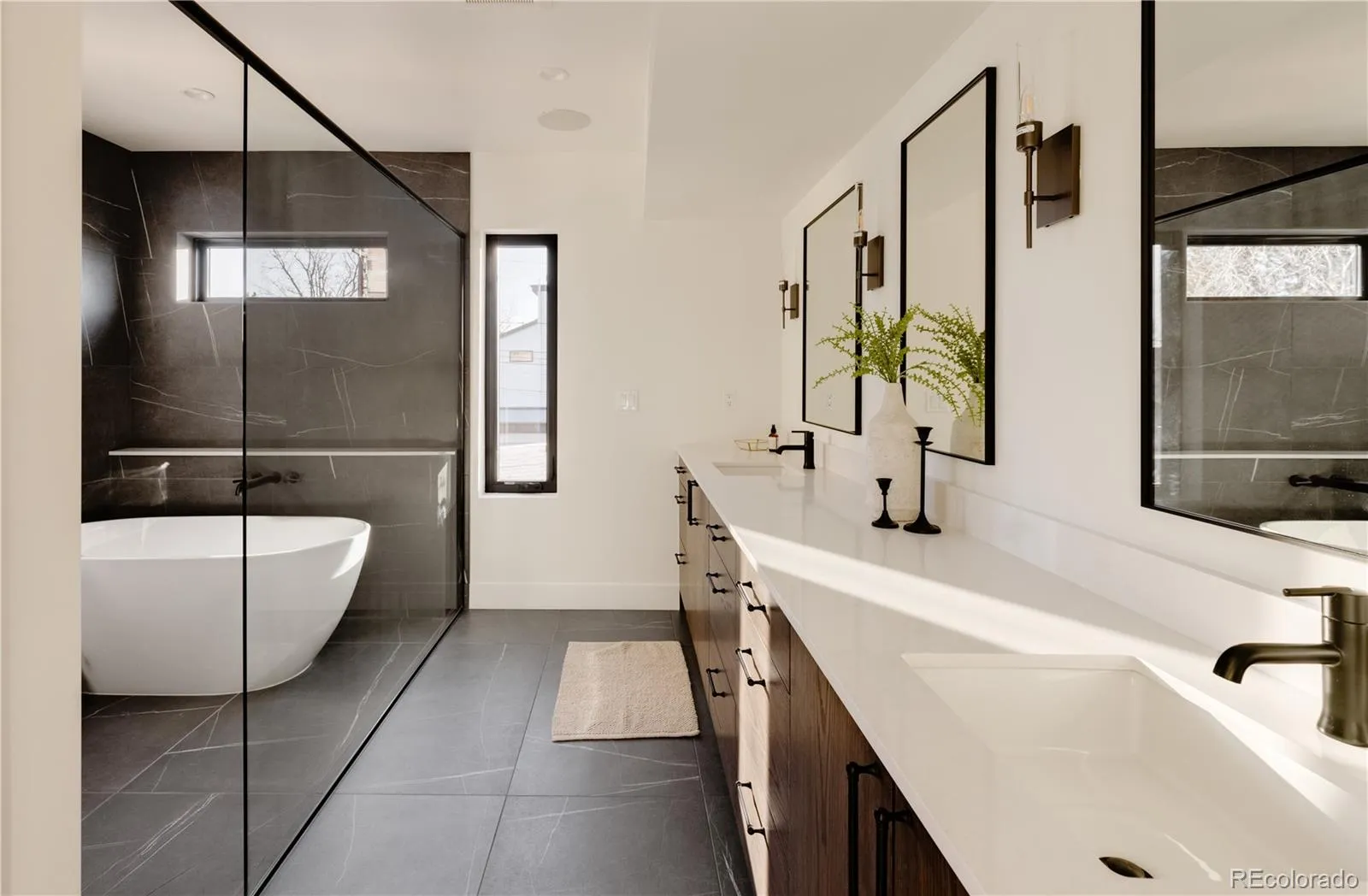 04102026165840 1600 26