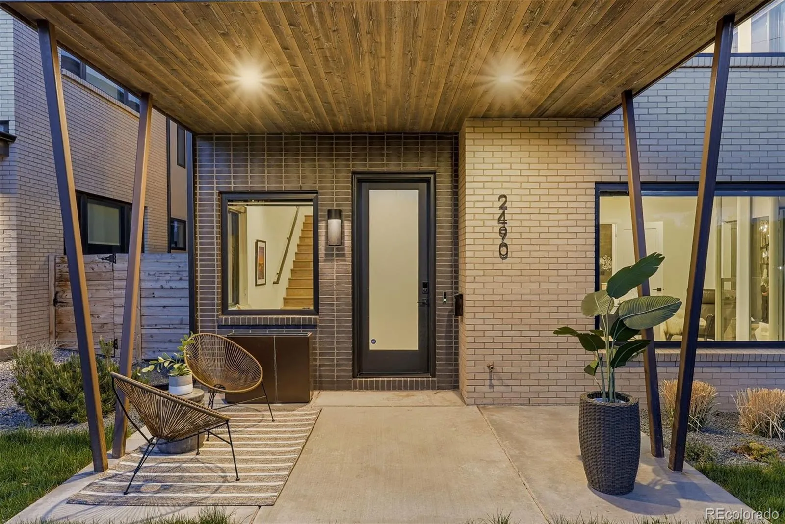 04102026165840 1600 3