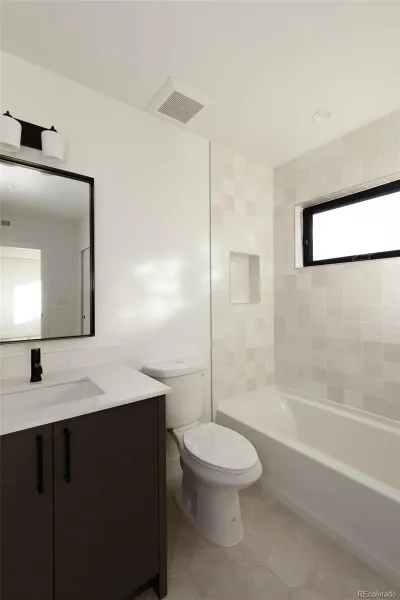 04102026165840 800 30