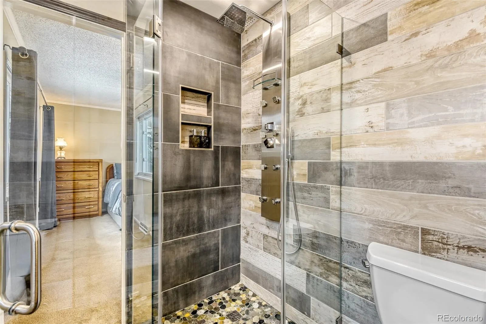 04032026142017 1600 15