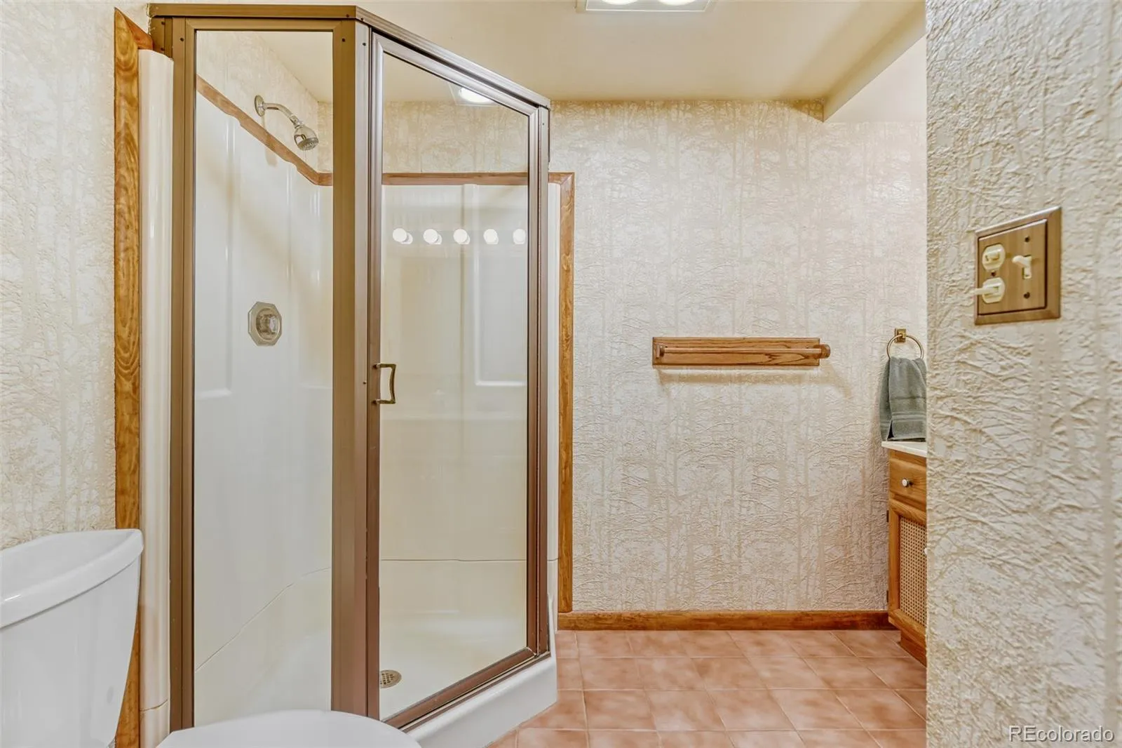 04032026142017 1600 23