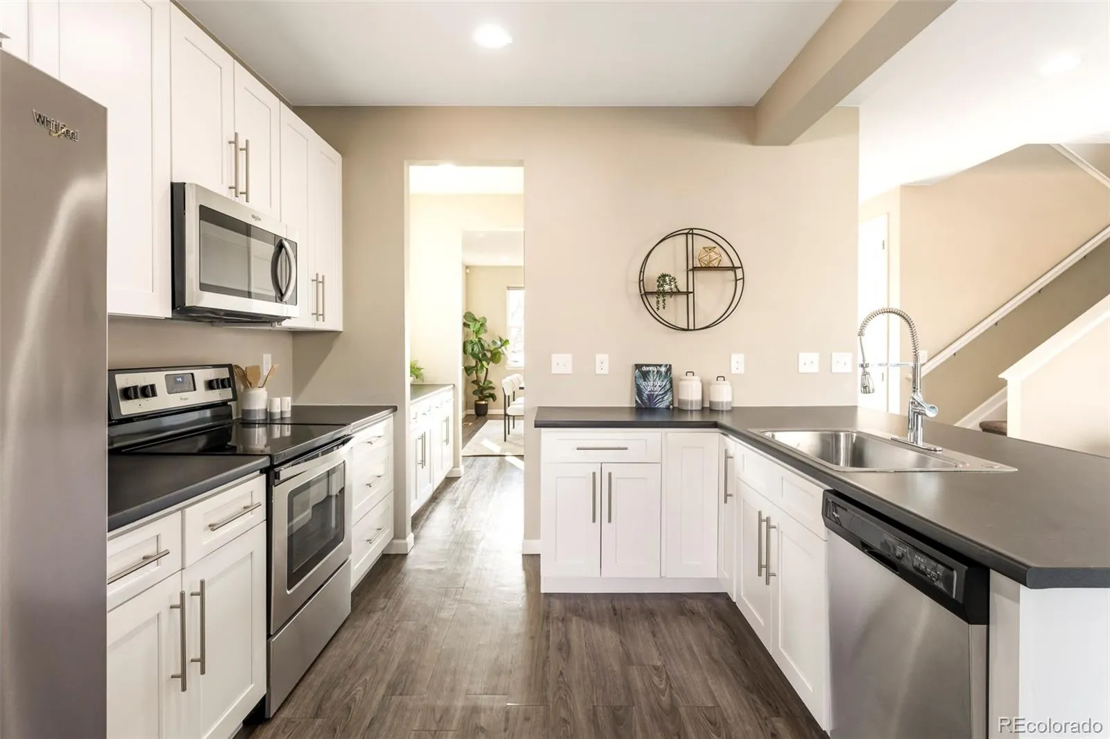 04012026202007 1600 10