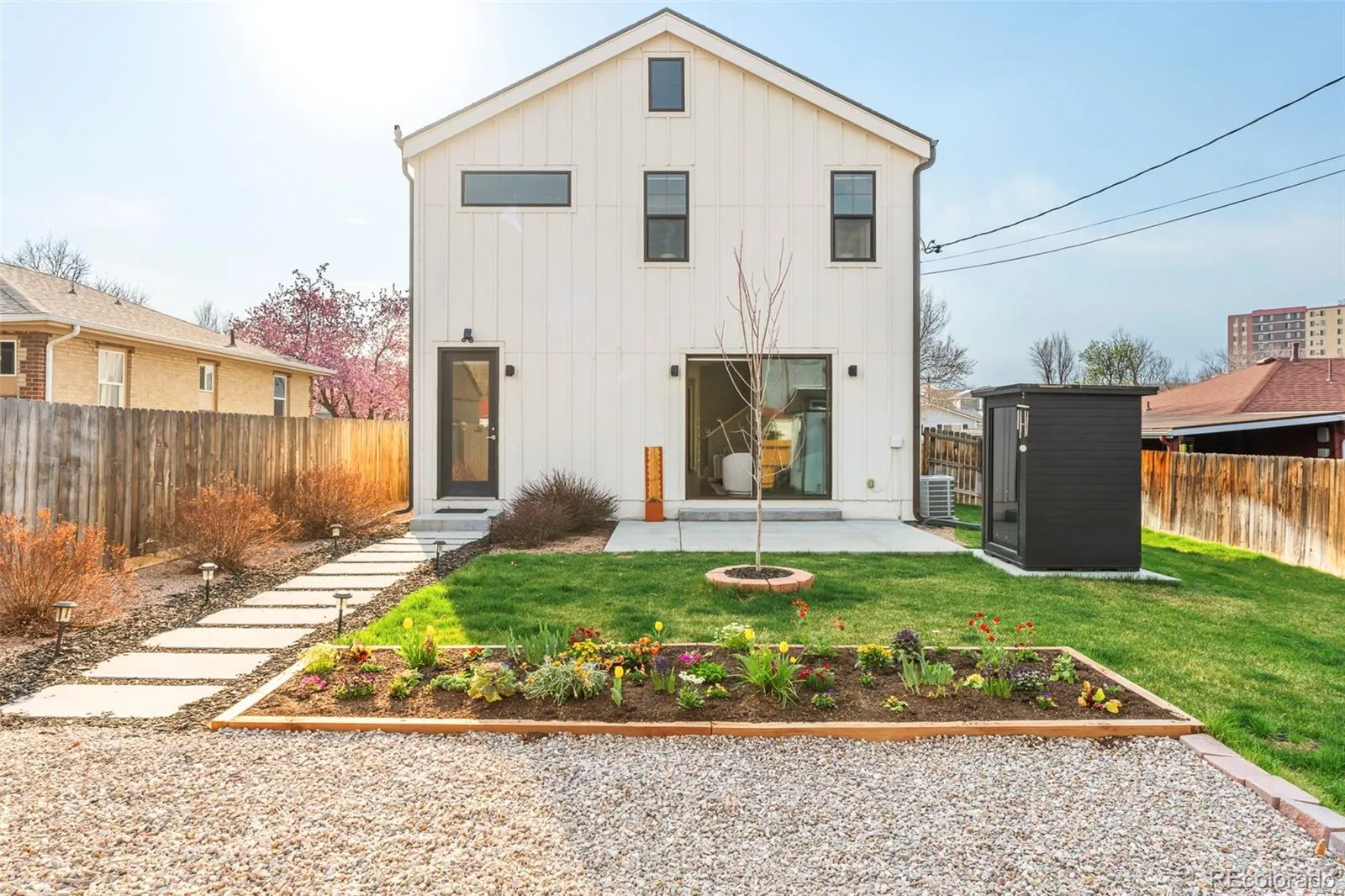 04012026202007 1600 30