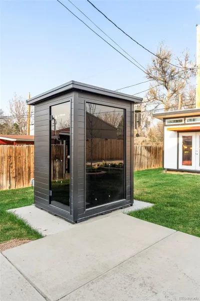 04012026202007 800 33