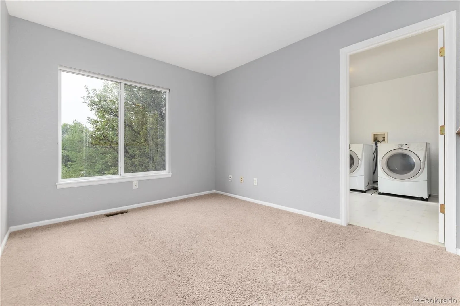 3516 Dexter Court Denver CO 80207 | MLS #REC4831575 08252026201007 1600 17