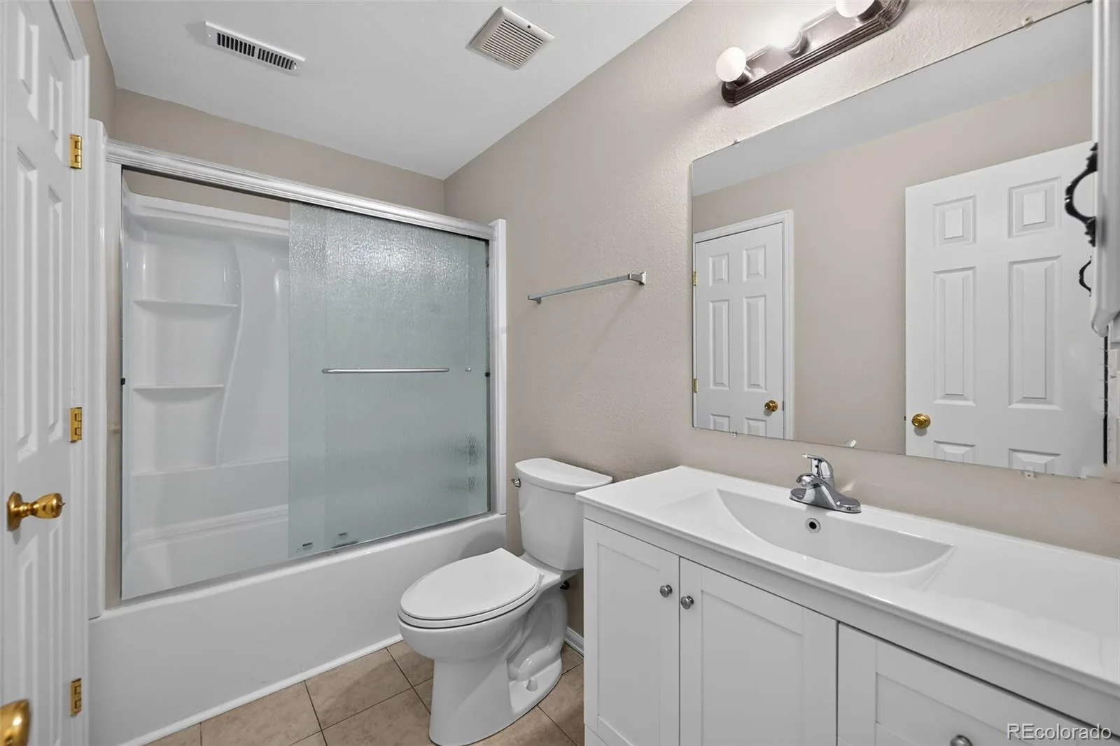 16153 E Alaska Place #13 Aurora CO 80017 | MLS #REC4832710 10062026205220 1600 11