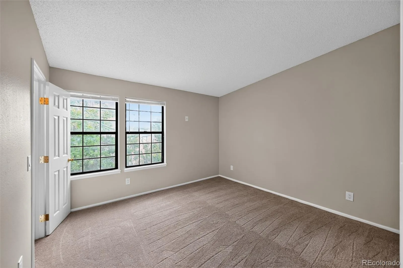 16153 E Alaska Place #13 Aurora CO 80017 | MLS #REC4832710 10062026205220 1600 6