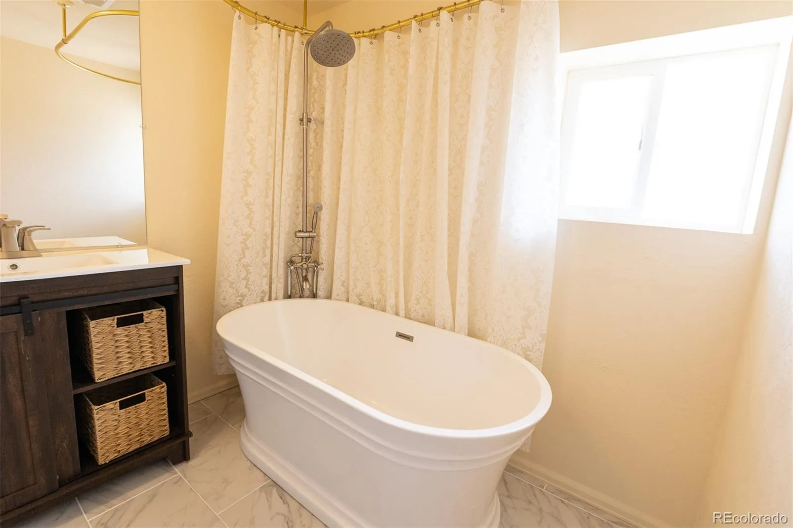 9995 W Wesley Avenue Lakewood CO 80227 | MLS #REC4835193 08212026222740 1600 25