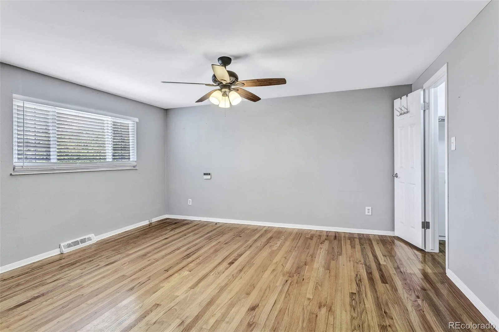 6460 E Eastman Avenue Denver CO 80222 MLS #REC4835692 06232026033326 1600 20