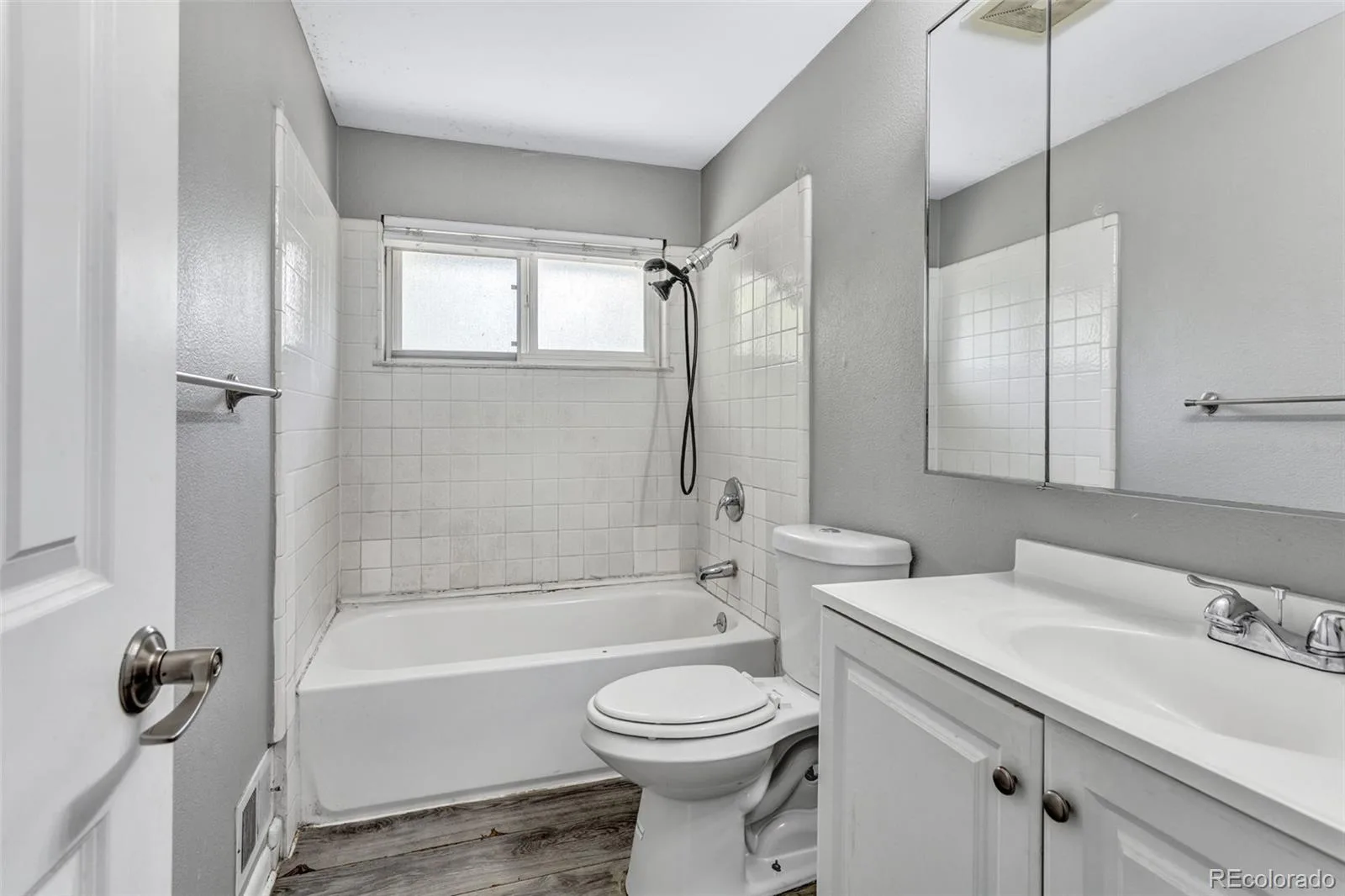 6460 E Eastman Avenue Denver CO 80222 MLS #REC4835692 06232026033326 1600 24
