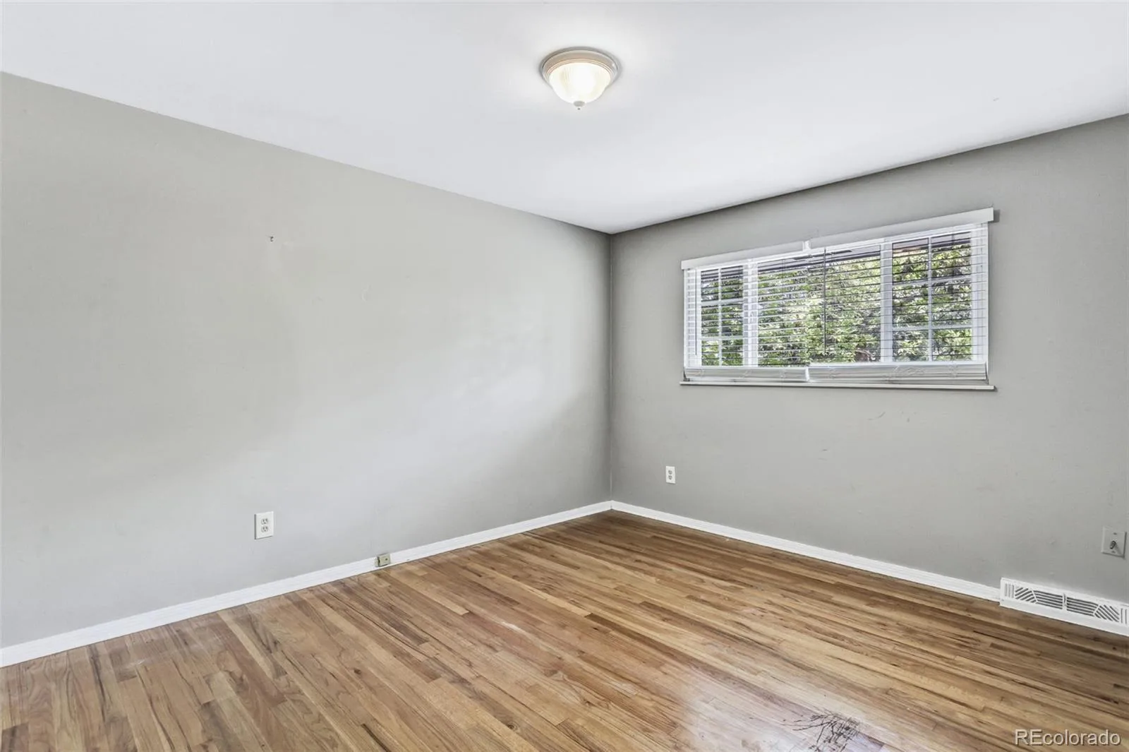 6460 E Eastman Avenue Denver CO 80222 MLS #REC4835692 06232026033326 1600 25