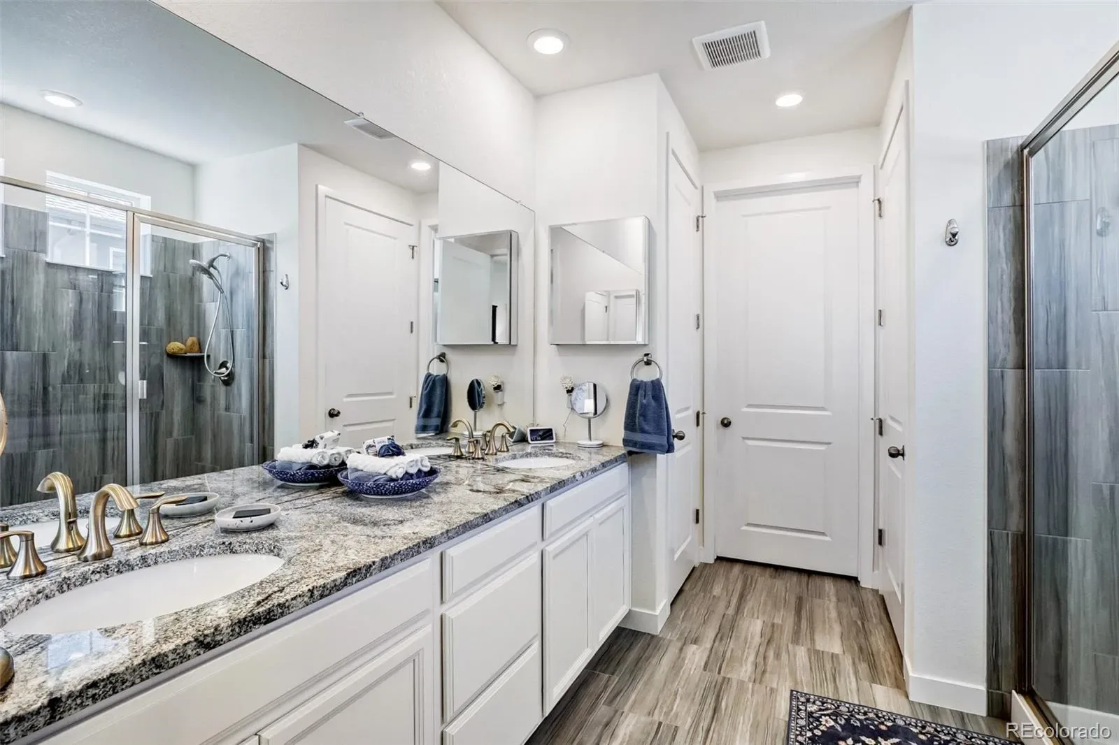 8901 S Ukraine Court Aurora CO 80016 MLS #REC4835784 03132026201545 1600 16