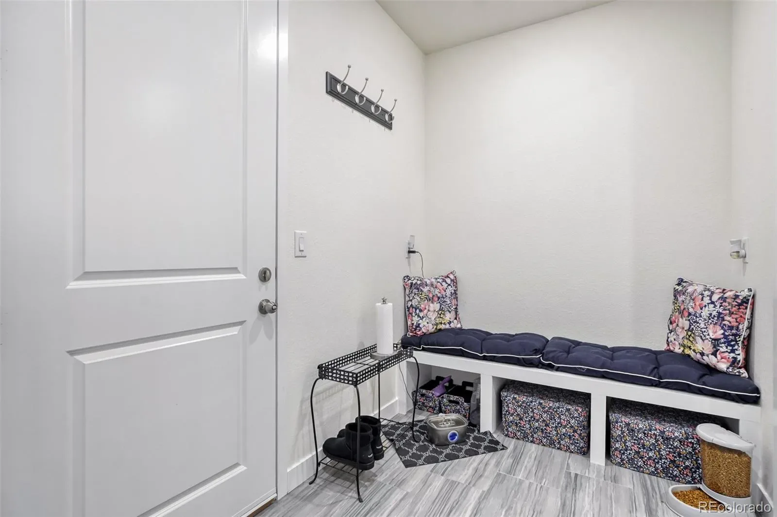 8901 S Ukraine Court Aurora CO 80016 MLS #REC4835784 03132026201545 1600 29