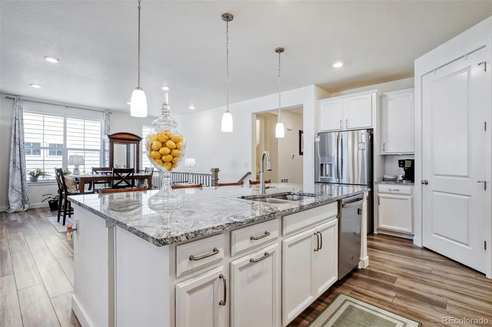 8901 S Ukraine Court Aurora CO 80016 MLS #REC4835784 03132026201545 1600 6