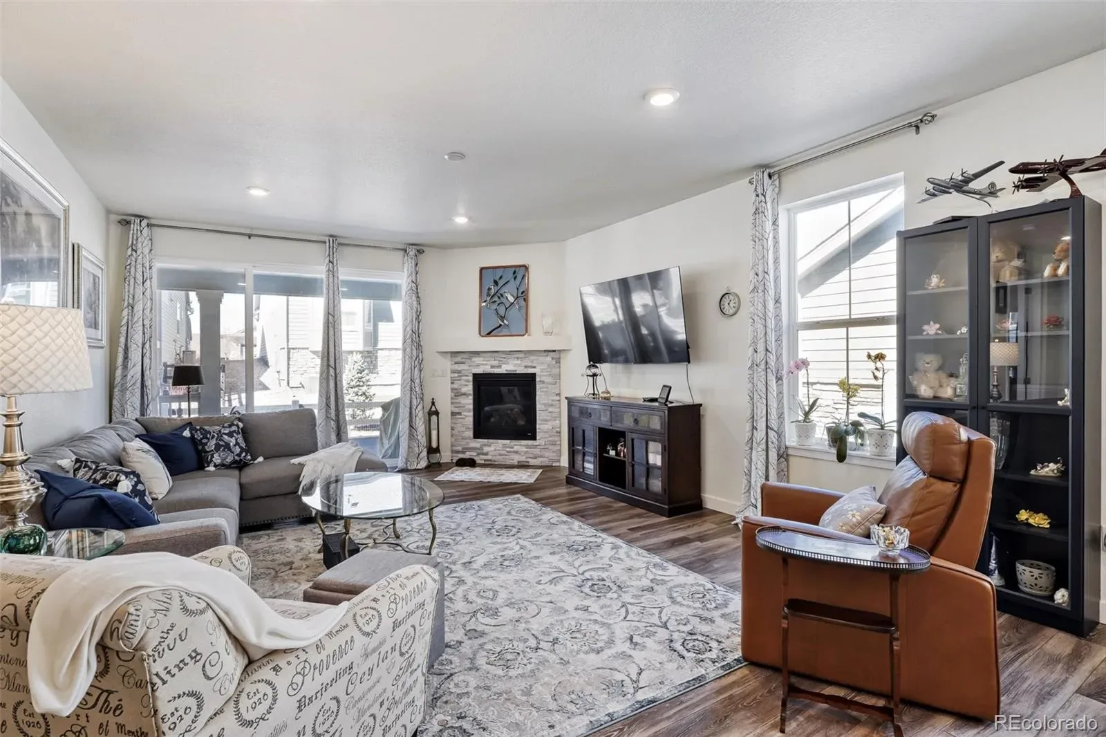 8901 S Ukraine Court Aurora CO 80016 MLS #REC4835784 03132026201545 1600 7