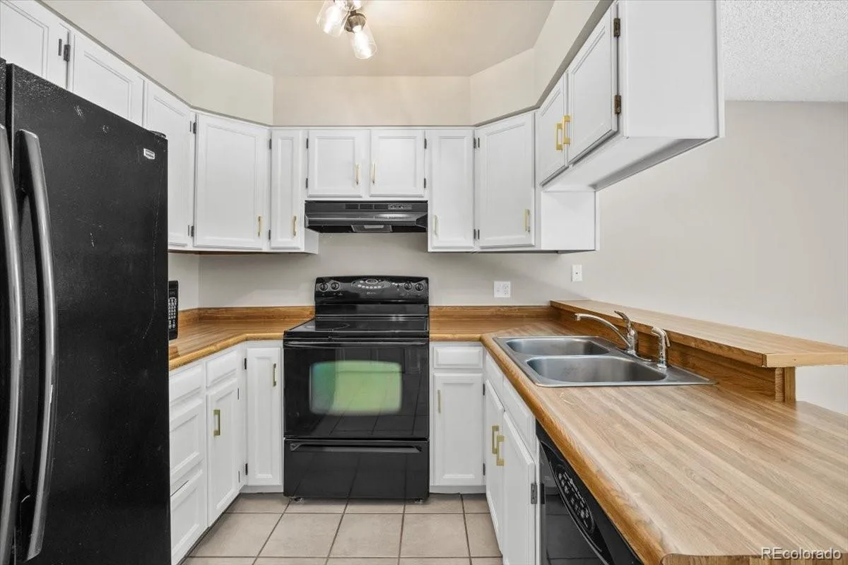1342 S Idalia Street Aurora CO 80017 | MLS #REC4835812 06192026050826 1200 14