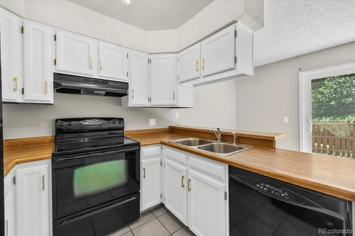 1342 S Idalia Street Aurora CO 80017 | MLS #REC4835812 06192026050826 1200 15