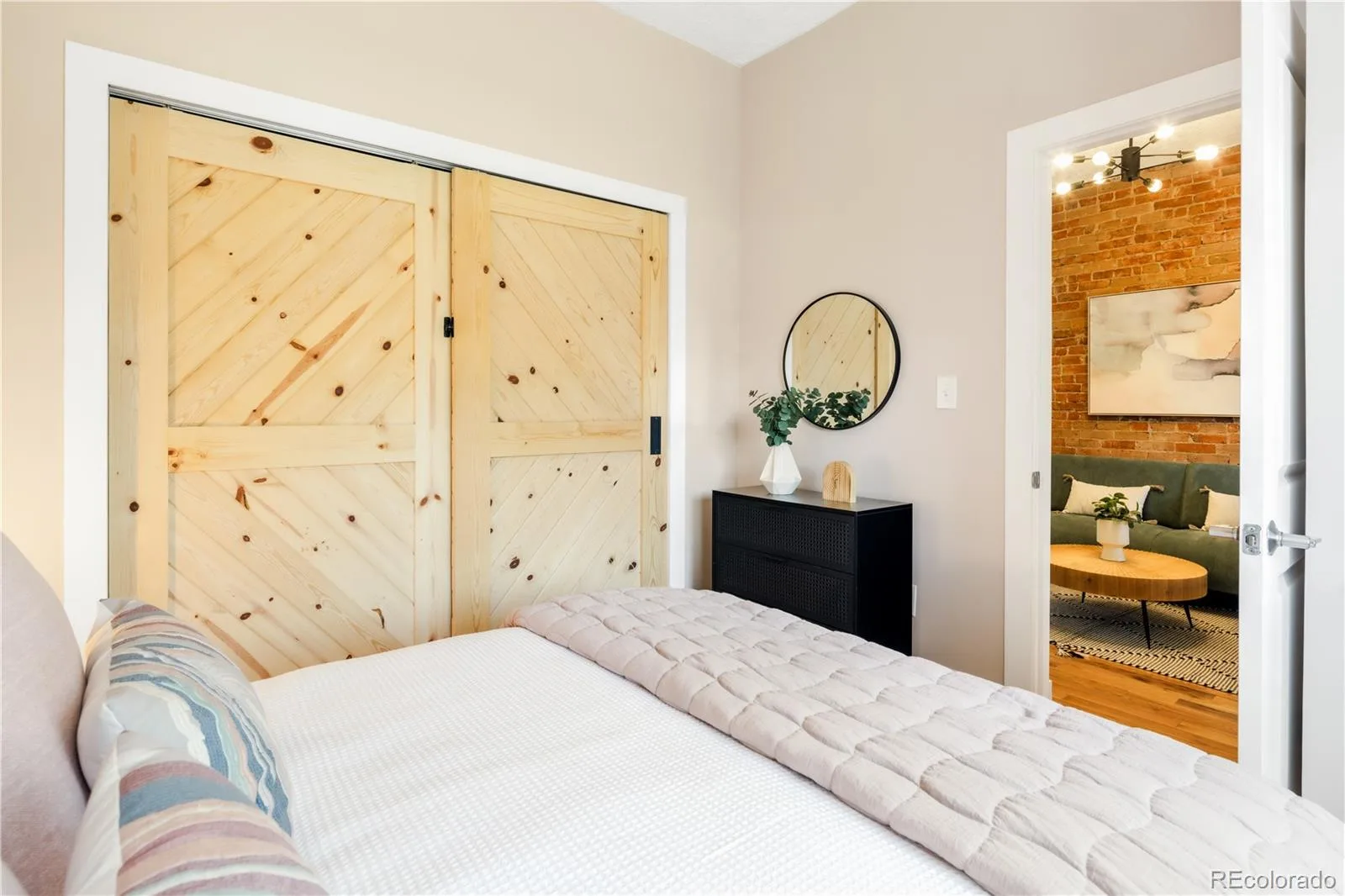 2339 N Gilpin Street Denver CO 80205 MLS #REC4836194 06162026173002 1600 11
