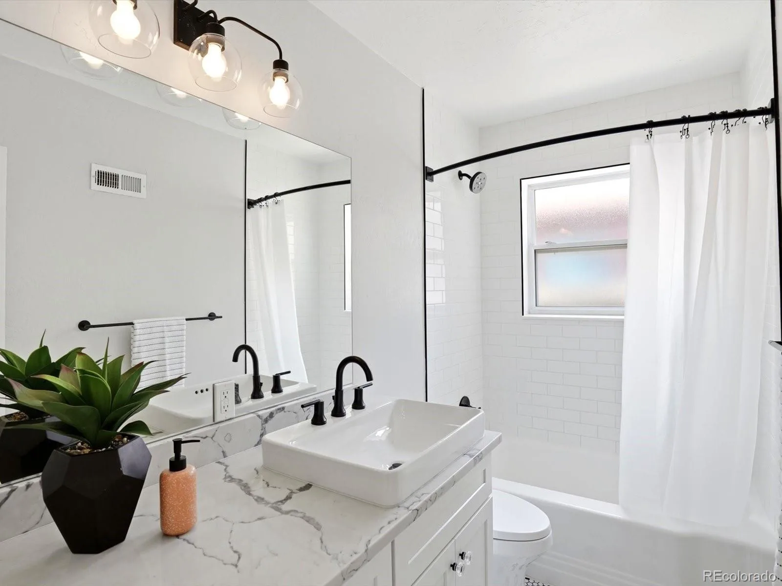 1200 Jasmine Street Denver CO 80220 | MLS #REC4839259 07242026185754 1600 24
