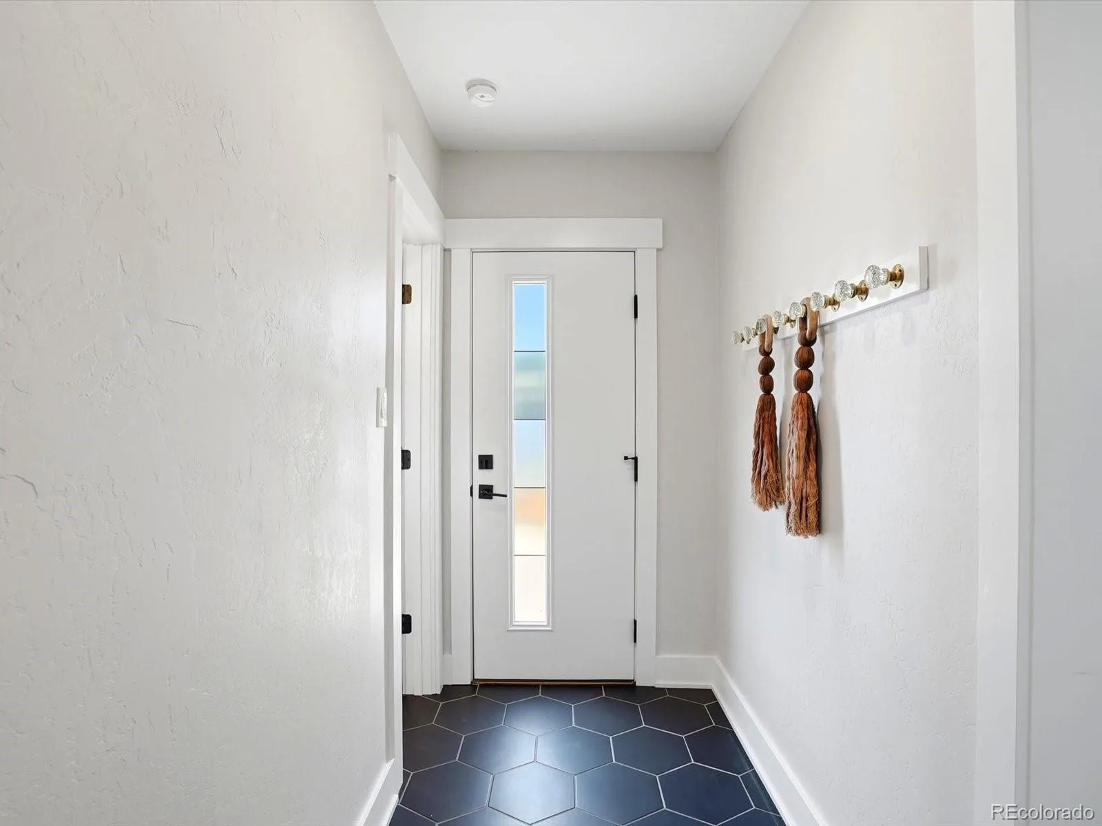 1200 Jasmine Street Denver CO 80220 | MLS #REC4839259 07242026185754 1600 33