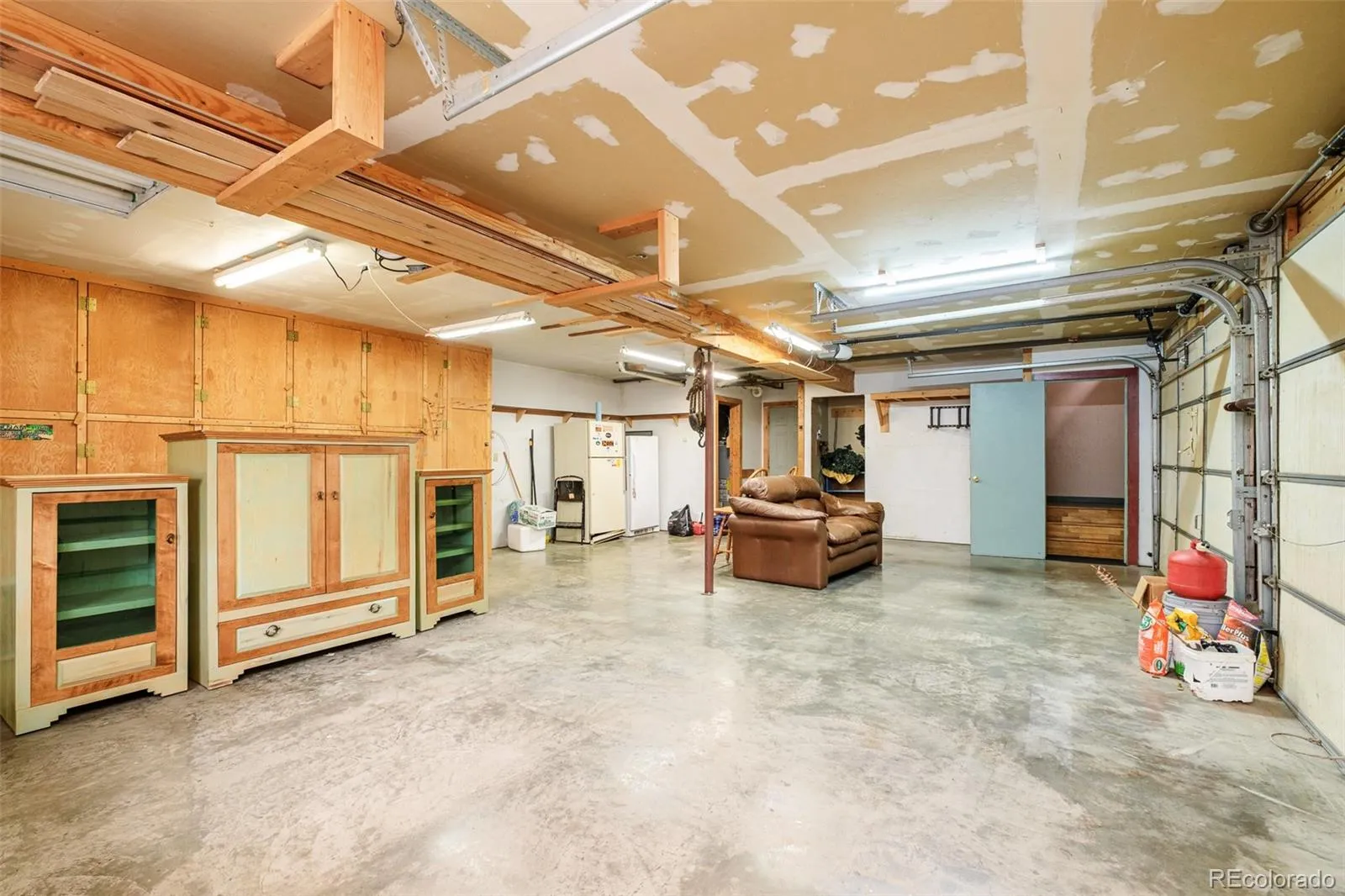 04062026162308 1600 34