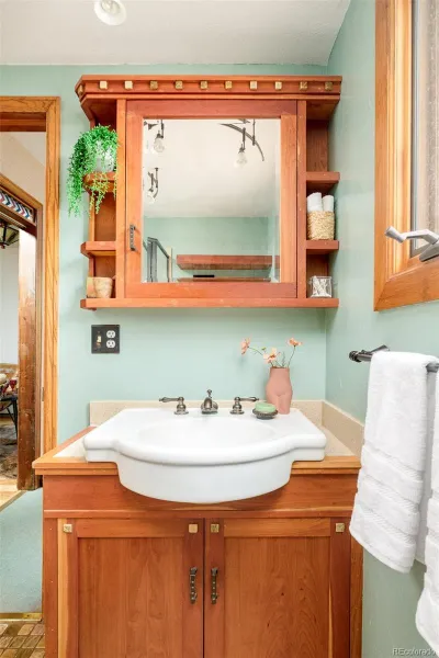 04062026162308 800 22