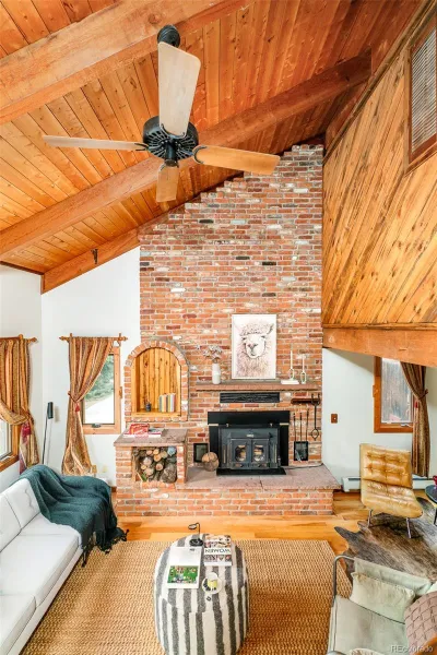 04062026162308 800 3